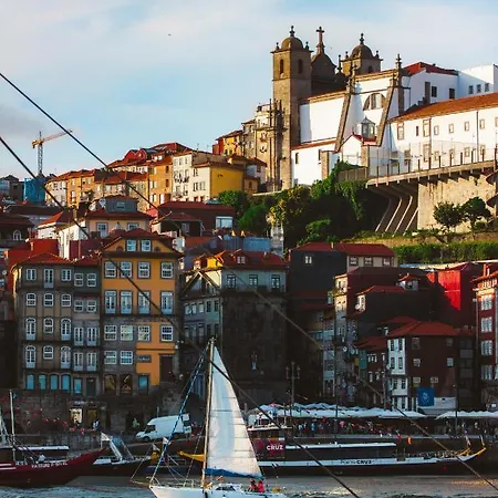 Insight Cedofeita- Parking, Balconies & Ac Oporto